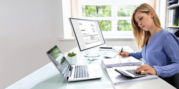 Factura Profesional ¿Cómo cambio los datos como teléfono, dirección o correo en la factura?